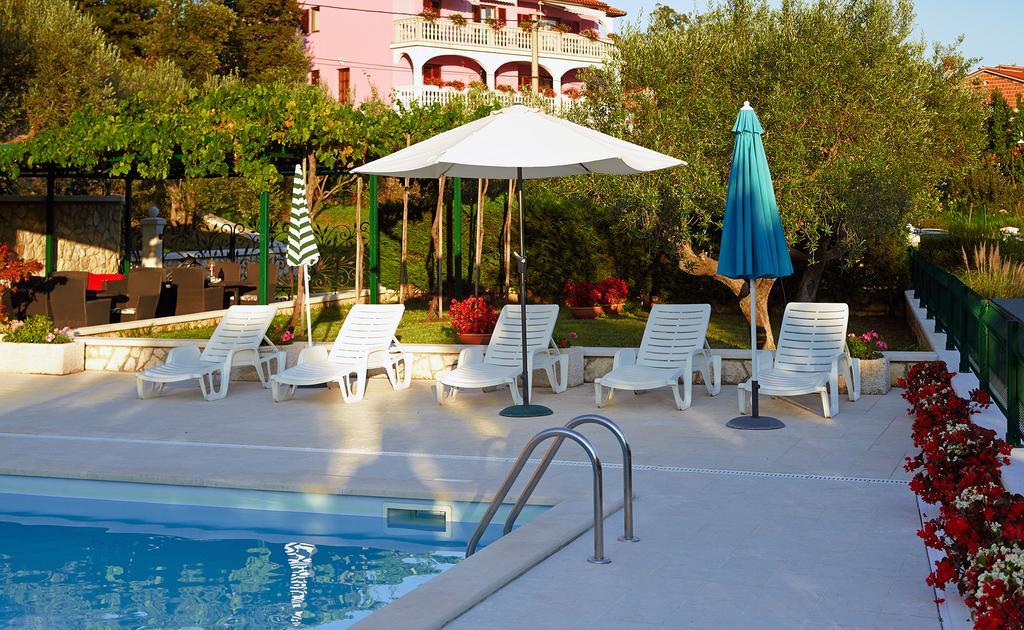 Apartments Villa Venera لابين المظهر الخارجي الصورة